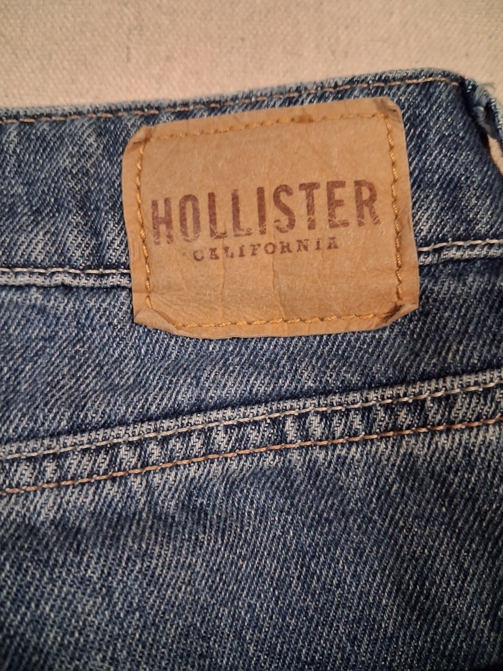Hollister Ultra High-Rise Baggy Jeans Women's Size 8R (Waist 29R) - Picture 4 of 12